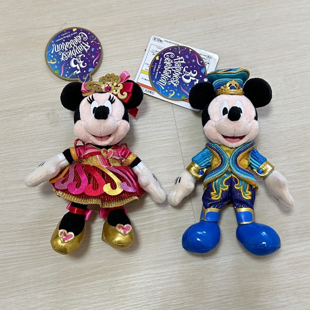 Rare NWT Tokyo Disney 35th Limited Mickey Mouse & Minnie Plushie Keychain Brooch